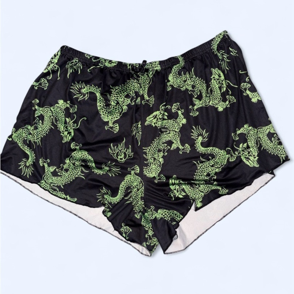 Women’s Plus Black and Green Dragon Print Sleep Shorts Size 3XL 🐉 100% Polyester
